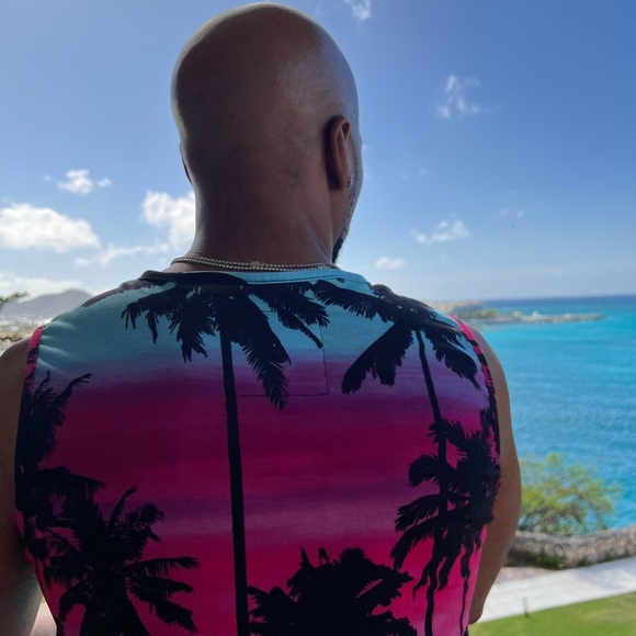 “Miami Vibes” Tank - Picture 2 of 2